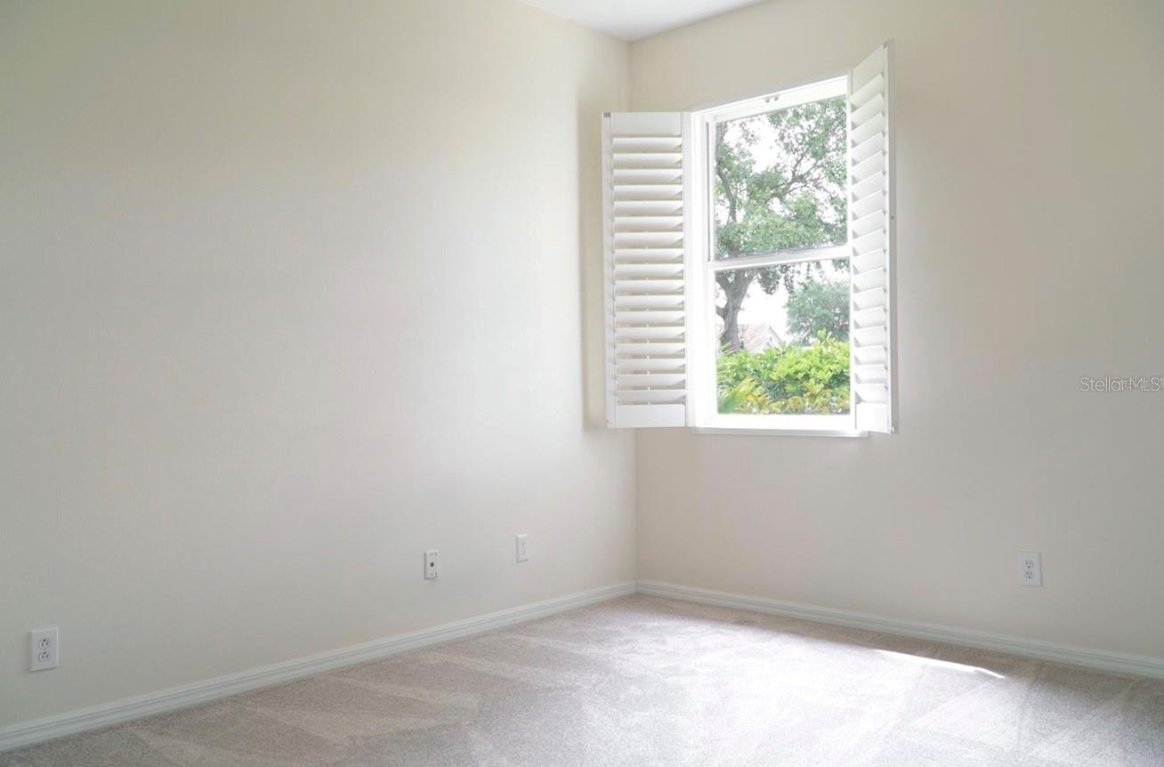 A4651389 Property Photo