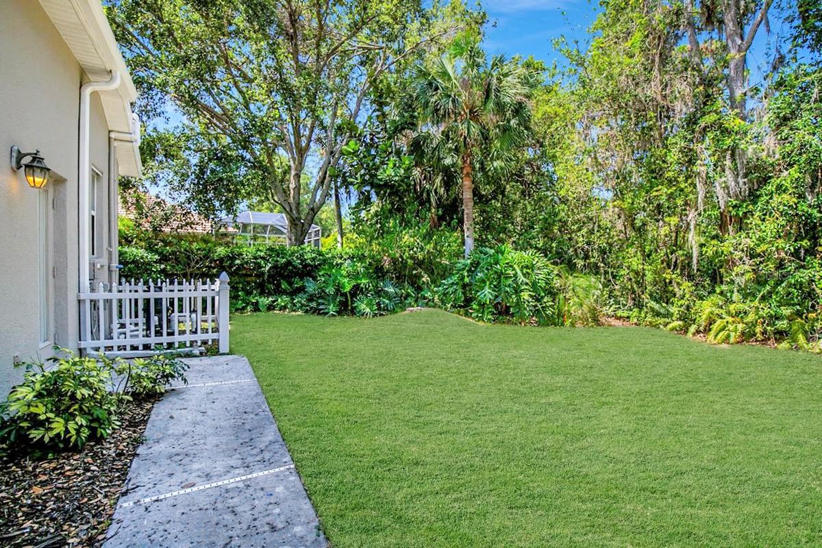 A4651389 Property Photo