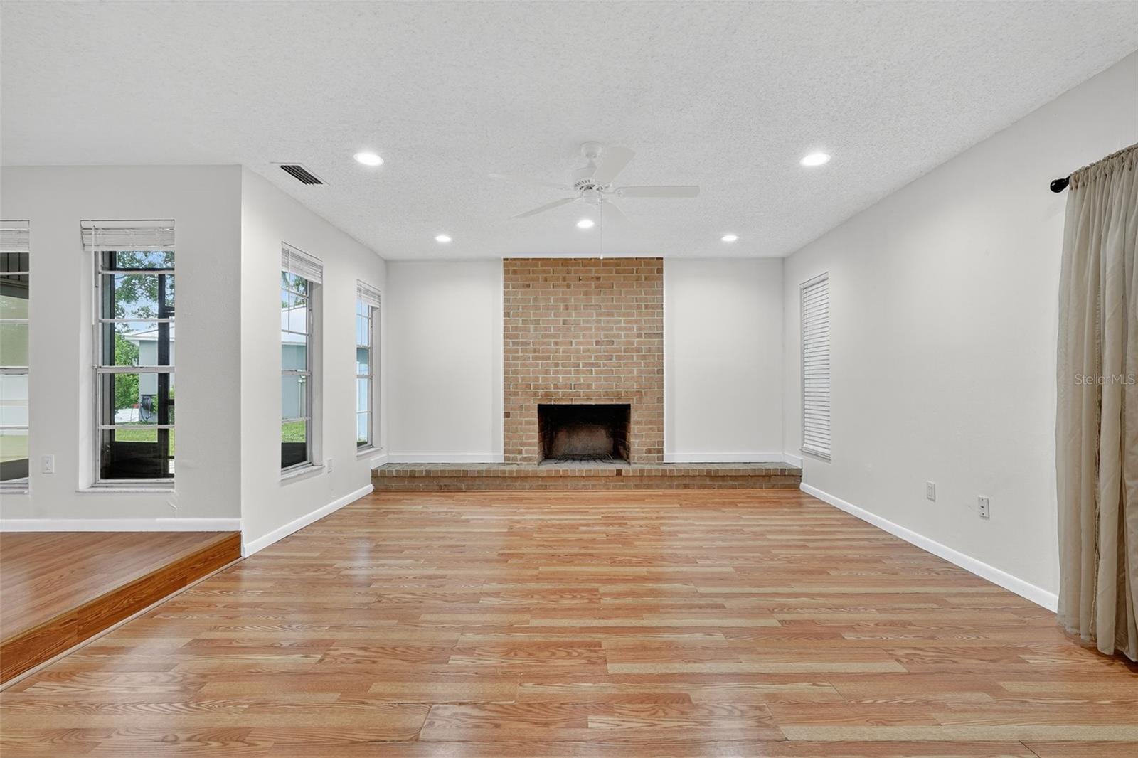 1524 NEW JERSEY OAKS CT, LAKELAND, FL, 33801