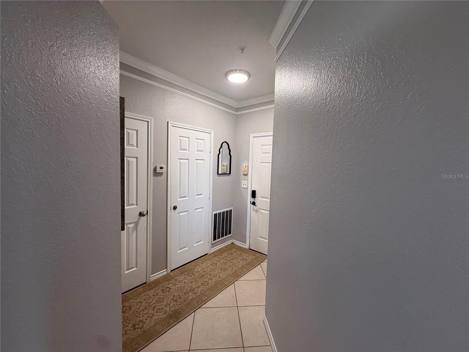 4333 BAYSIDE VILLAGE DR #310, TAMPA, FL, 33615