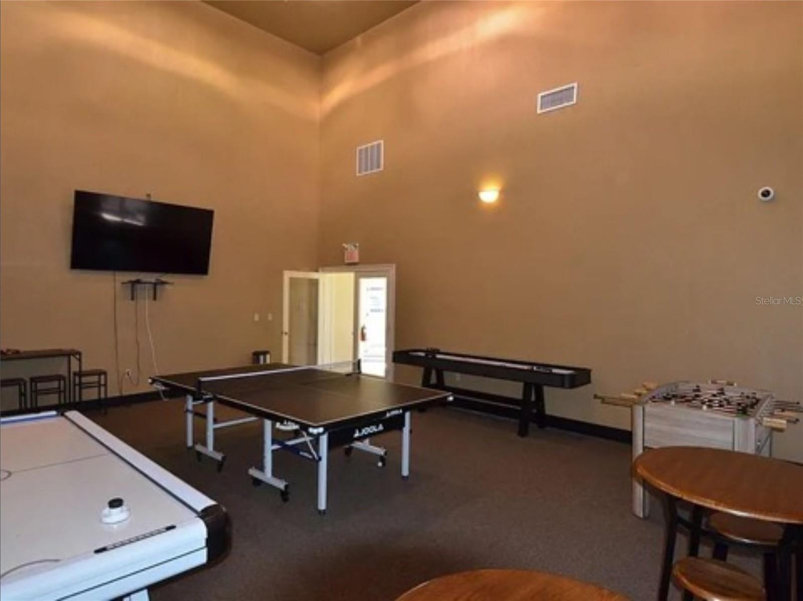 4333 BAYSIDE VILLAGE DR #310, TAMPA, FL, 33615