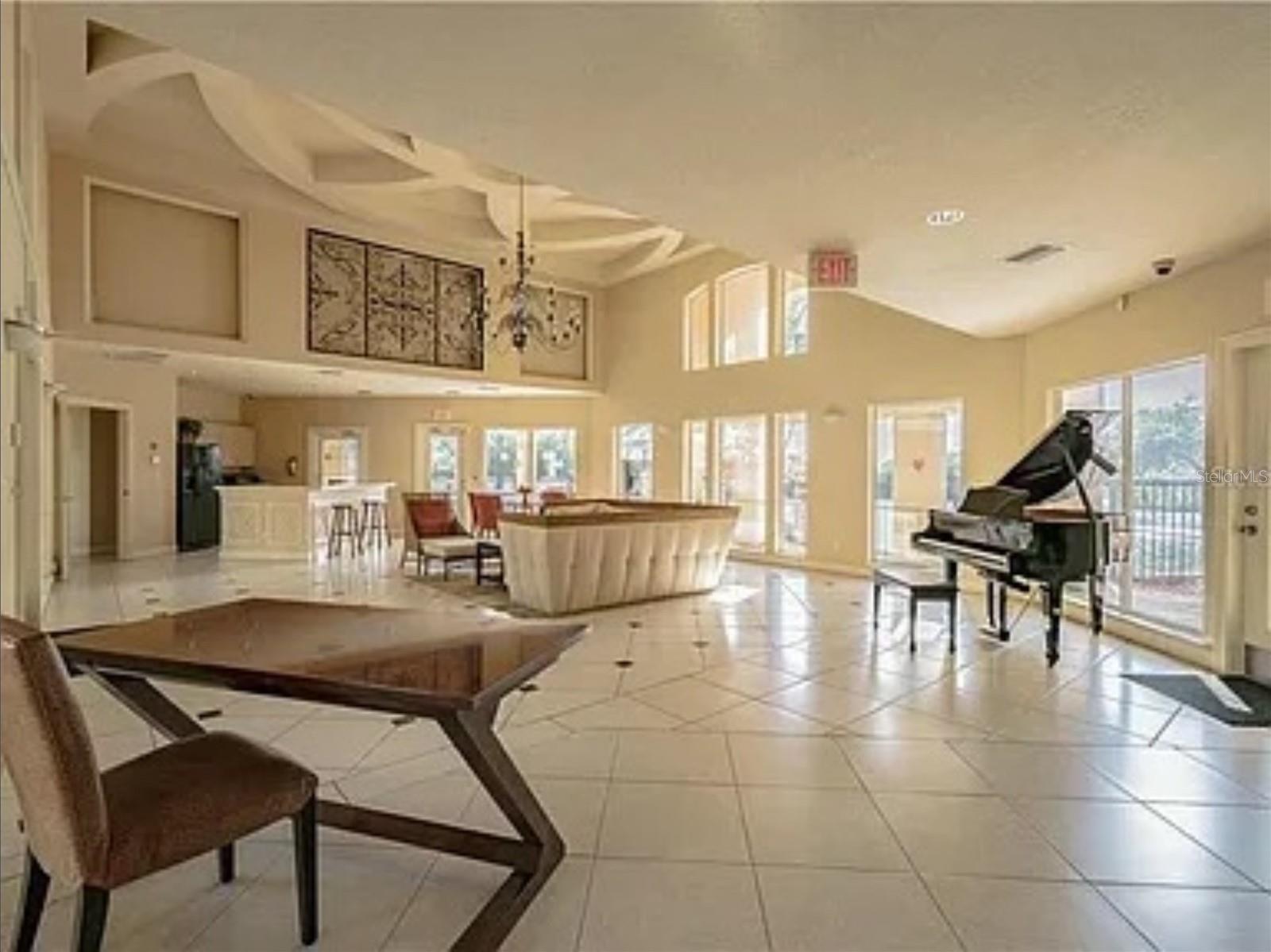 4333 BAYSIDE VILLAGE DR #310, TAMPA, FL, 33615