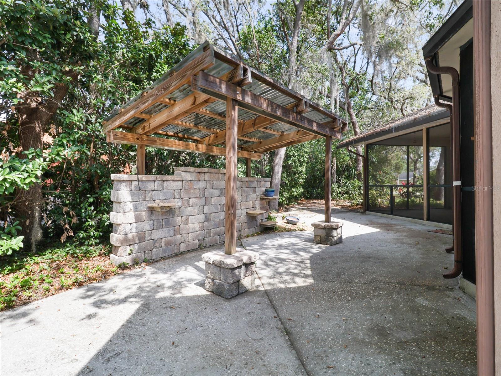 994 COUNTRY LAKE CIR, LAKE WALES, FL, 33898