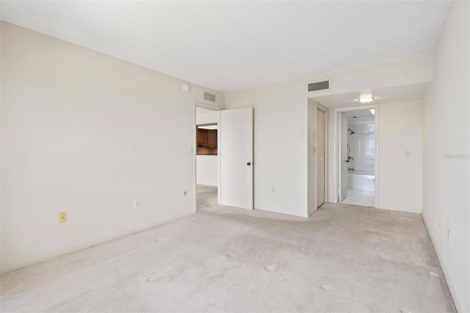 4900 BRITTANY DR S #1810, ST PETERSBURG, FL, 33715