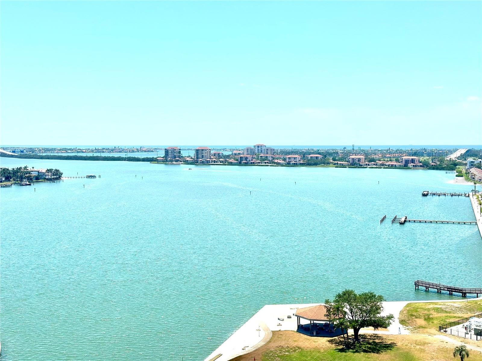 4900 BRITTANY DR S #1810, ST PETERSBURG, FL, 33715