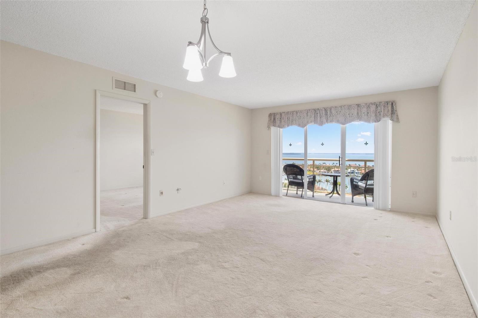 4900 BRITTANY DR S #1810, ST PETERSBURG, FL, 33715