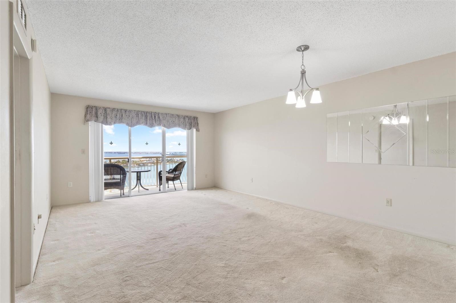 4900 BRITTANY DR S #1810, ST PETERSBURG, FL, 33715