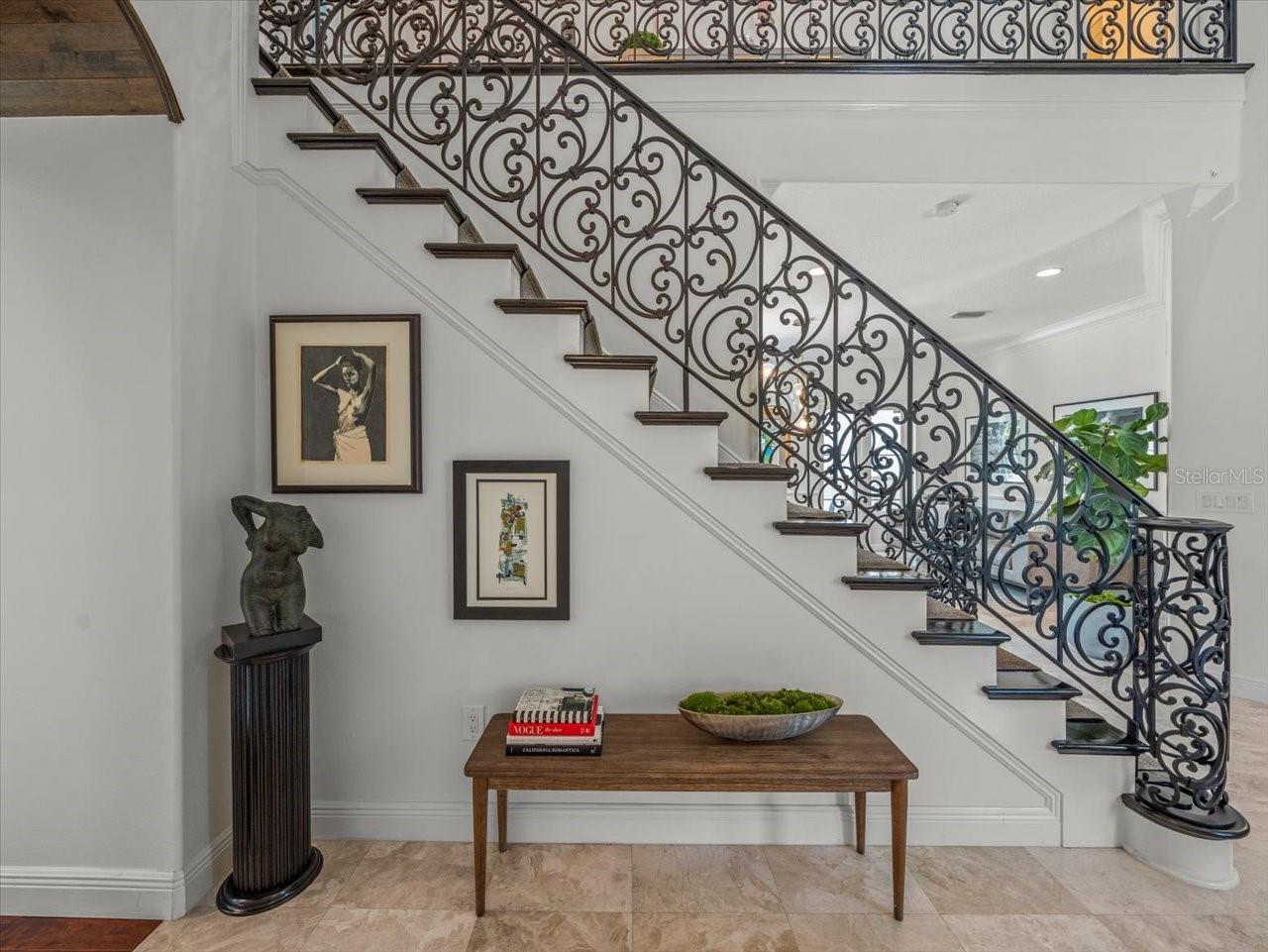 124 ESTADO WAY NE, ST PETERSBURG, FL, 33704