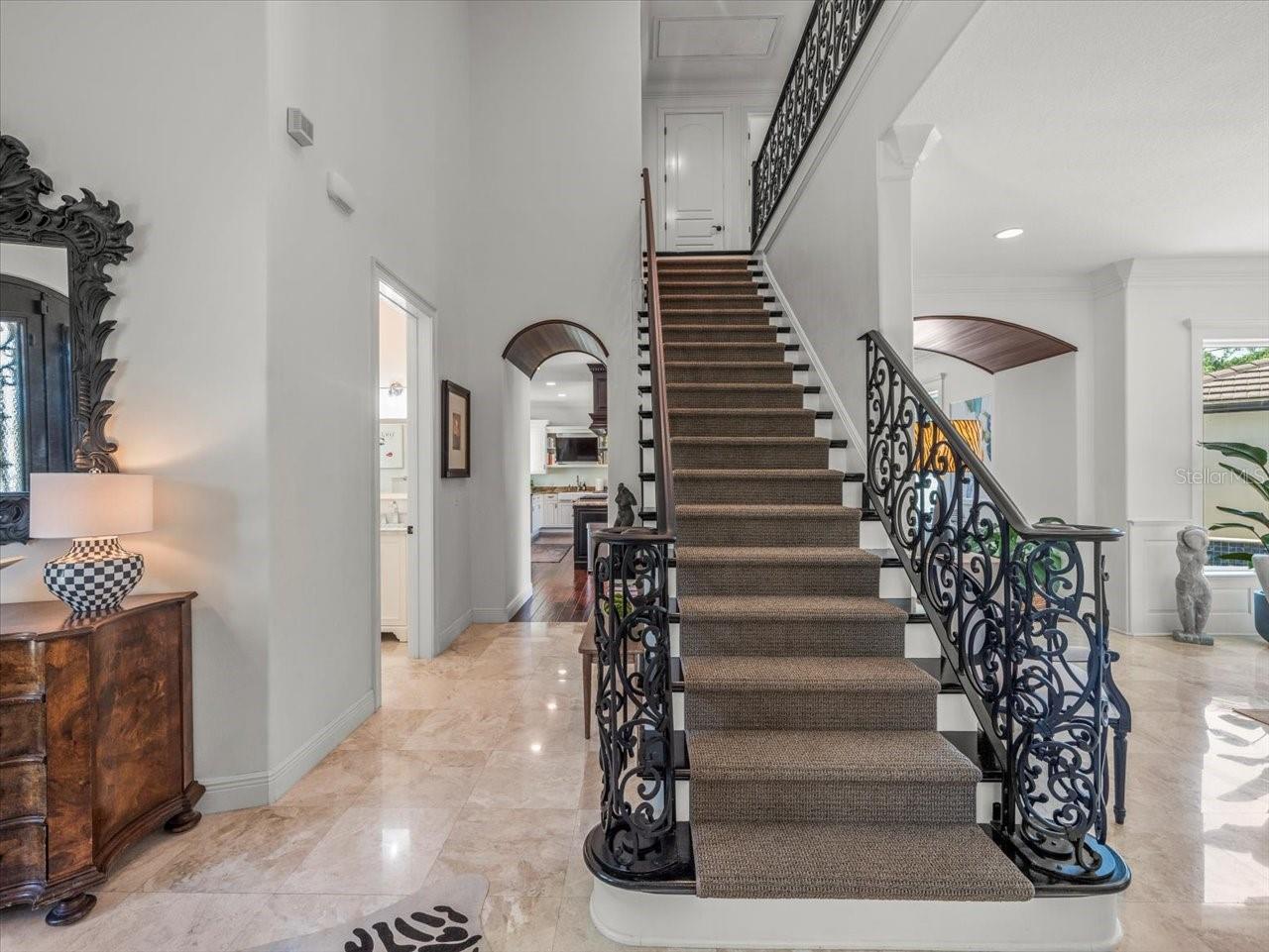 124 ESTADO WAY NE, ST PETERSBURG, FL, 33704