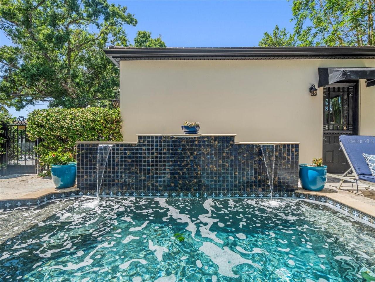 124 ESTADO WAY NE, ST PETERSBURG, FL, 33704