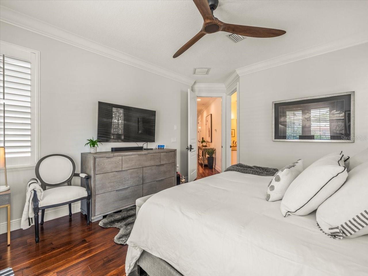 124 ESTADO WAY NE, ST PETERSBURG, FL, 33704