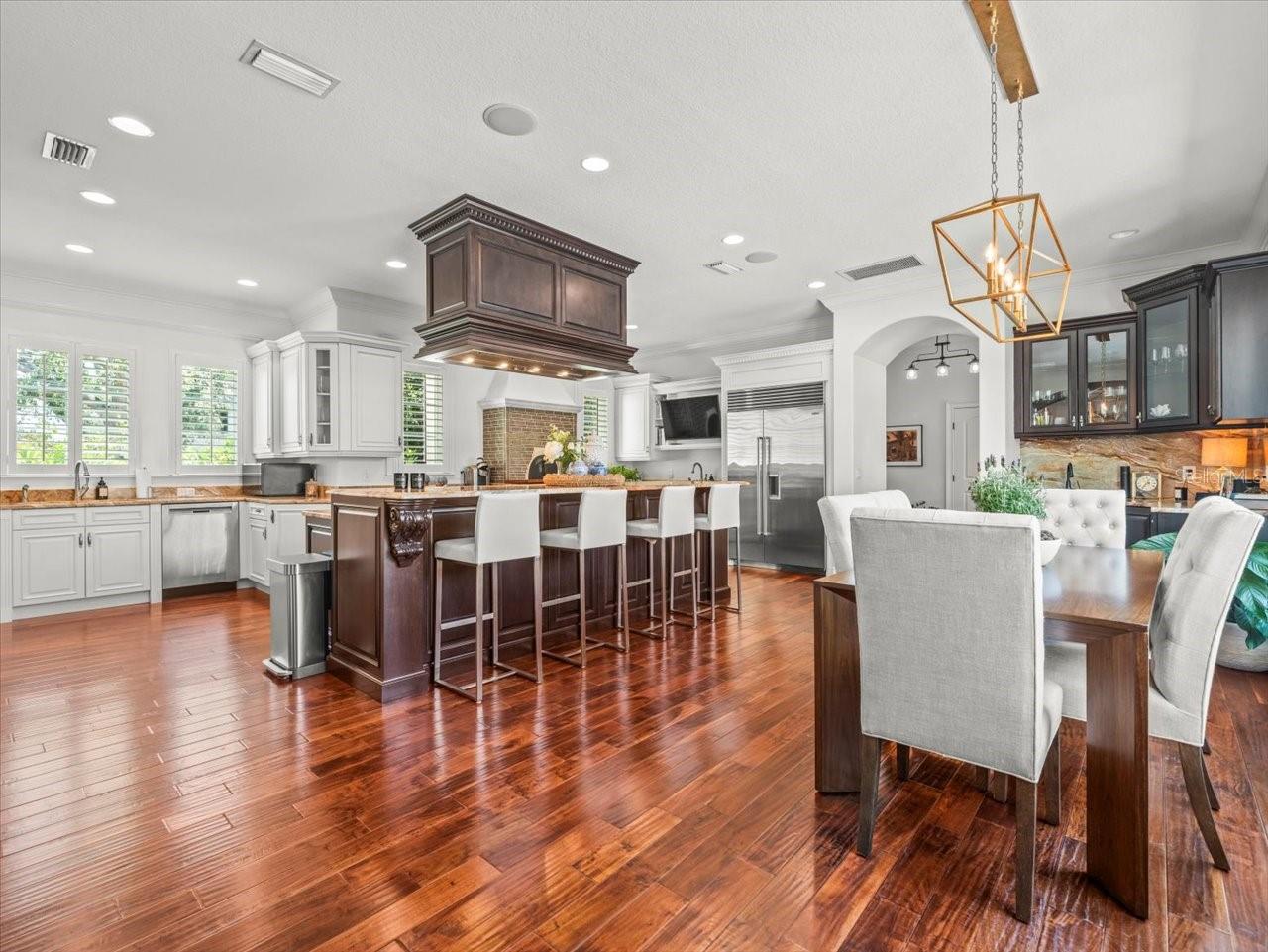 124 ESTADO WAY NE, ST PETERSBURG, FL, 33704