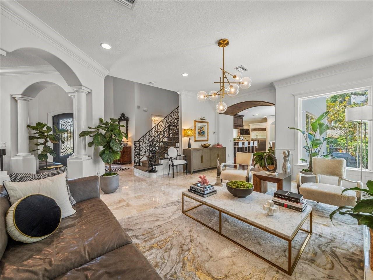 124 ESTADO WAY NE, ST PETERSBURG, FL, 33704