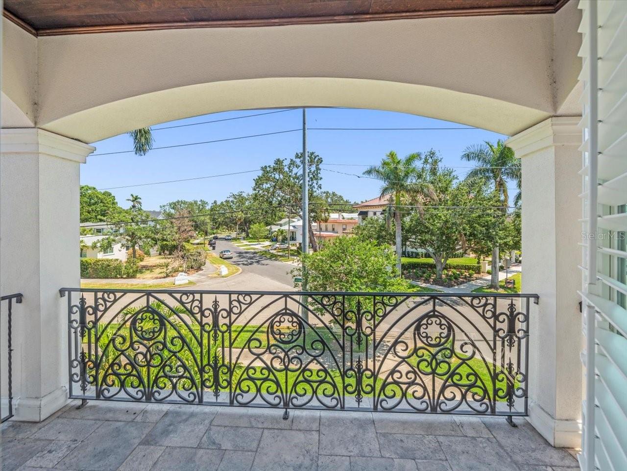 124 ESTADO WAY NE, ST PETERSBURG, FL, 33704