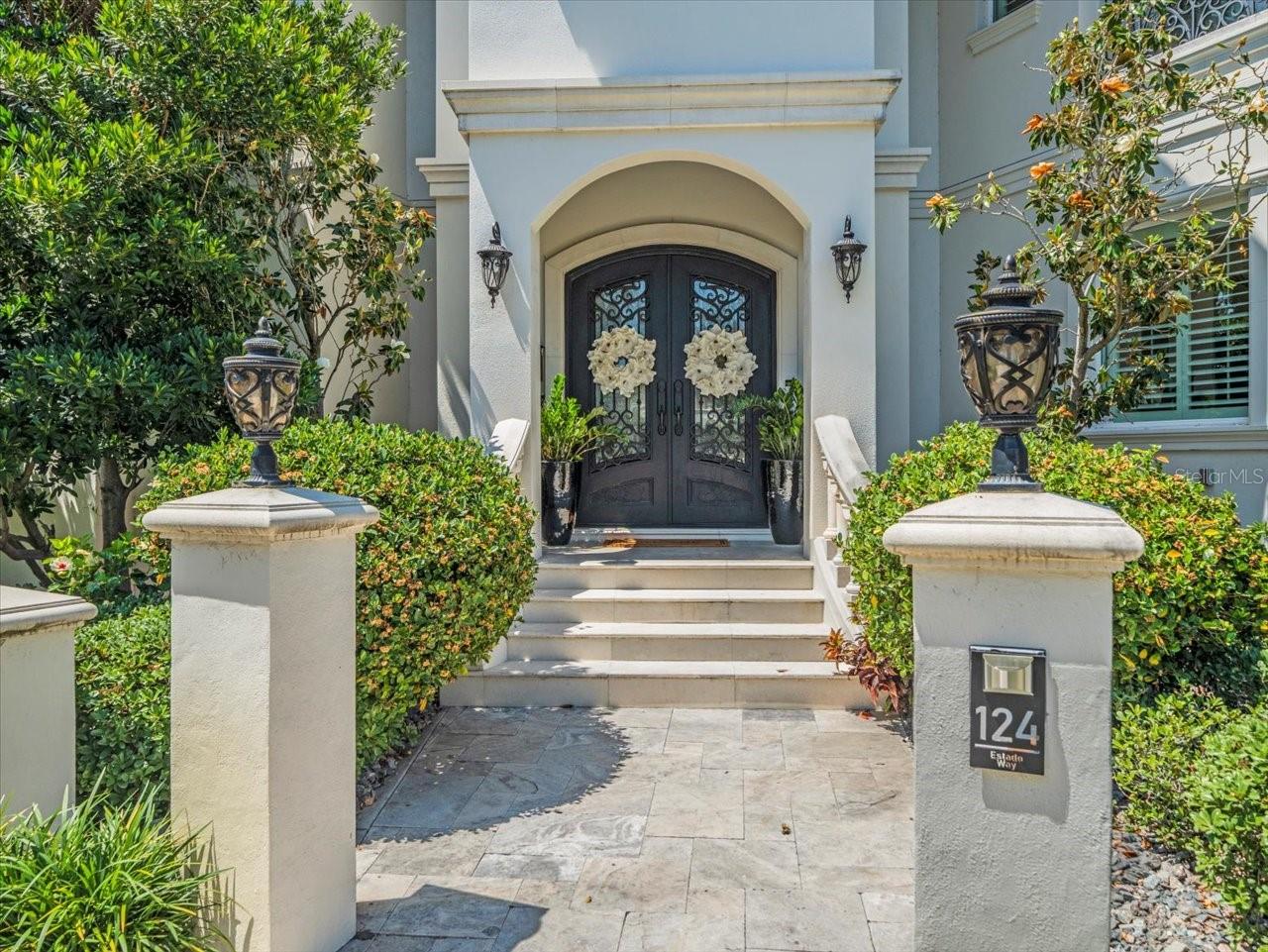 124 ESTADO WAY NE, ST PETERSBURG, FL, 33704