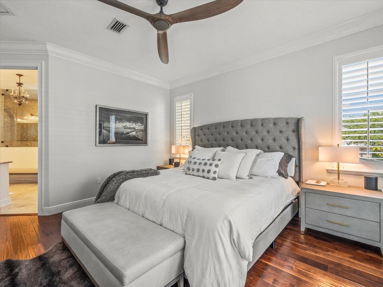 124 ESTADO WAY NE, ST PETERSBURG, FL, 33704