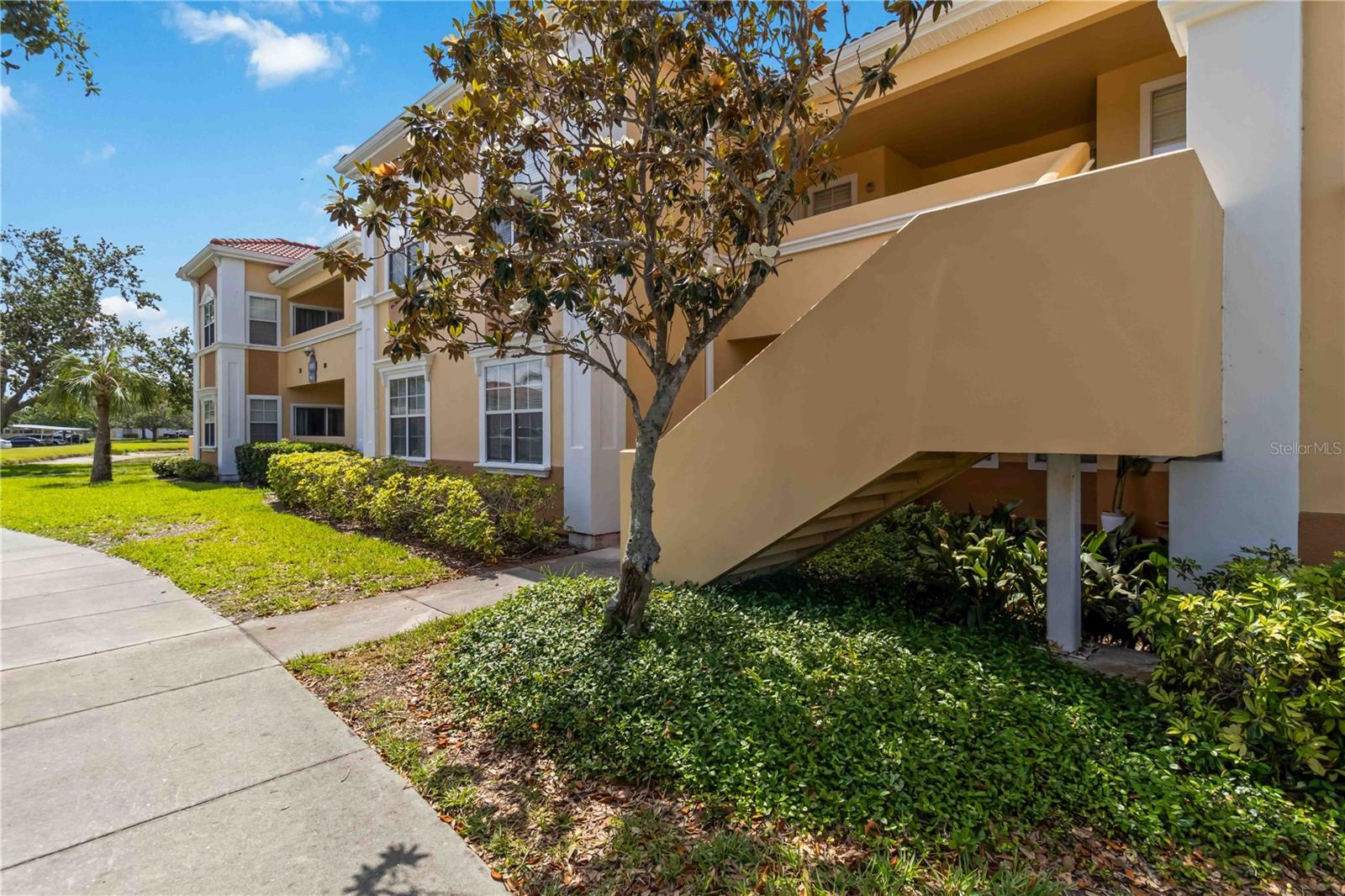 1010 VILLAGIO CIR #202, SARASOTA, FL, 34237