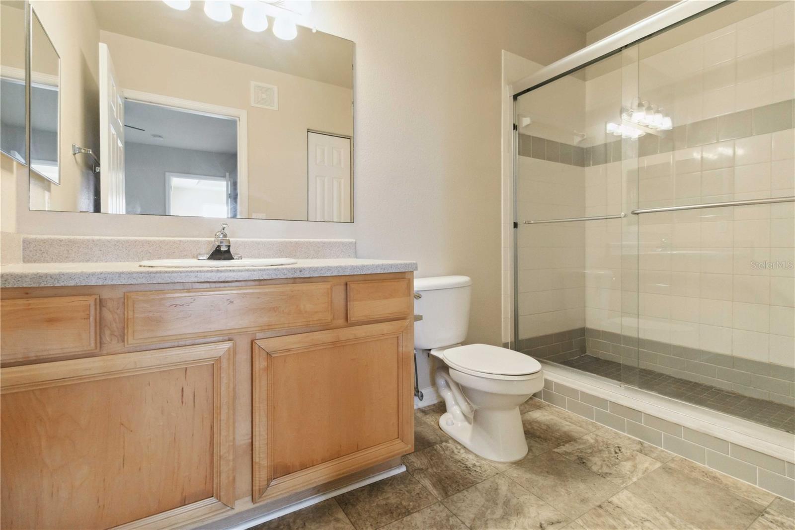 1010 VILLAGIO CIR #202, SARASOTA, FL, 34237