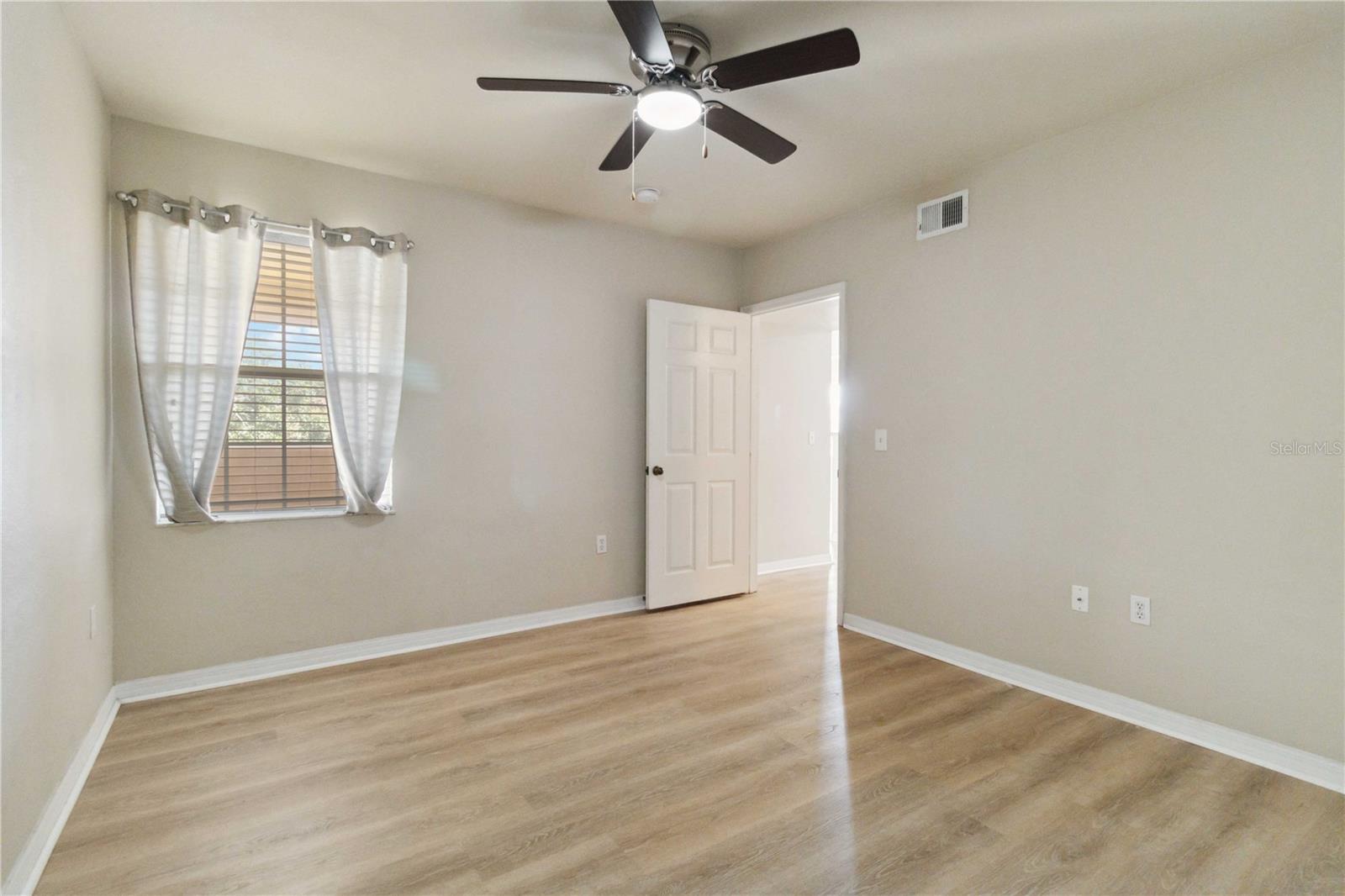 1010 VILLAGIO CIR #202, SARASOTA, FL, 34237