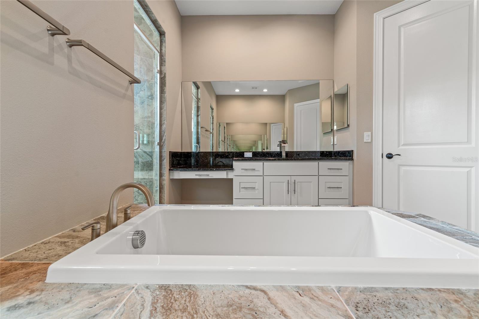 7340 WEST DR, WESLEY CHAPEL, FL, 33544