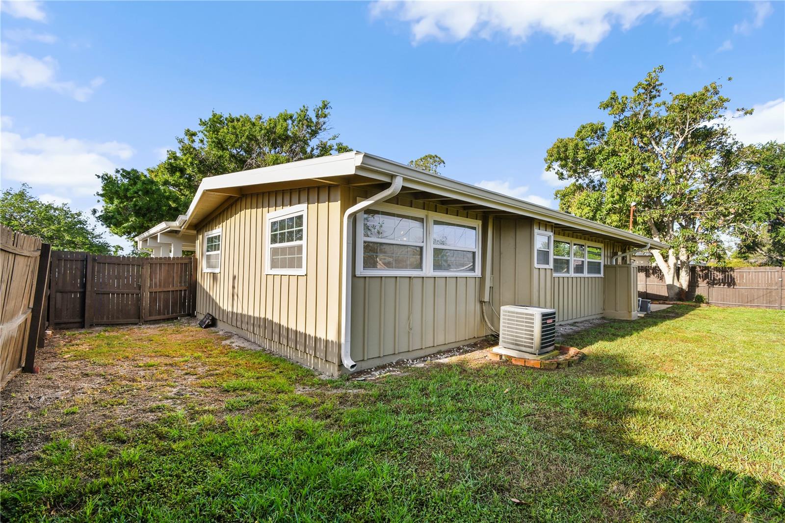 6415 13TH AVE N, ST PETERSBURG, FL, 33710