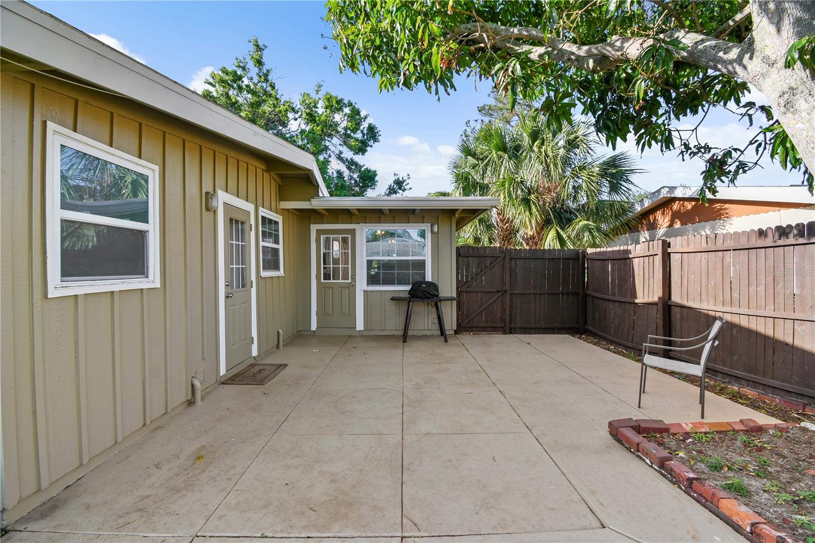 6415 13TH AVE N, ST PETERSBURG, FL, 33710