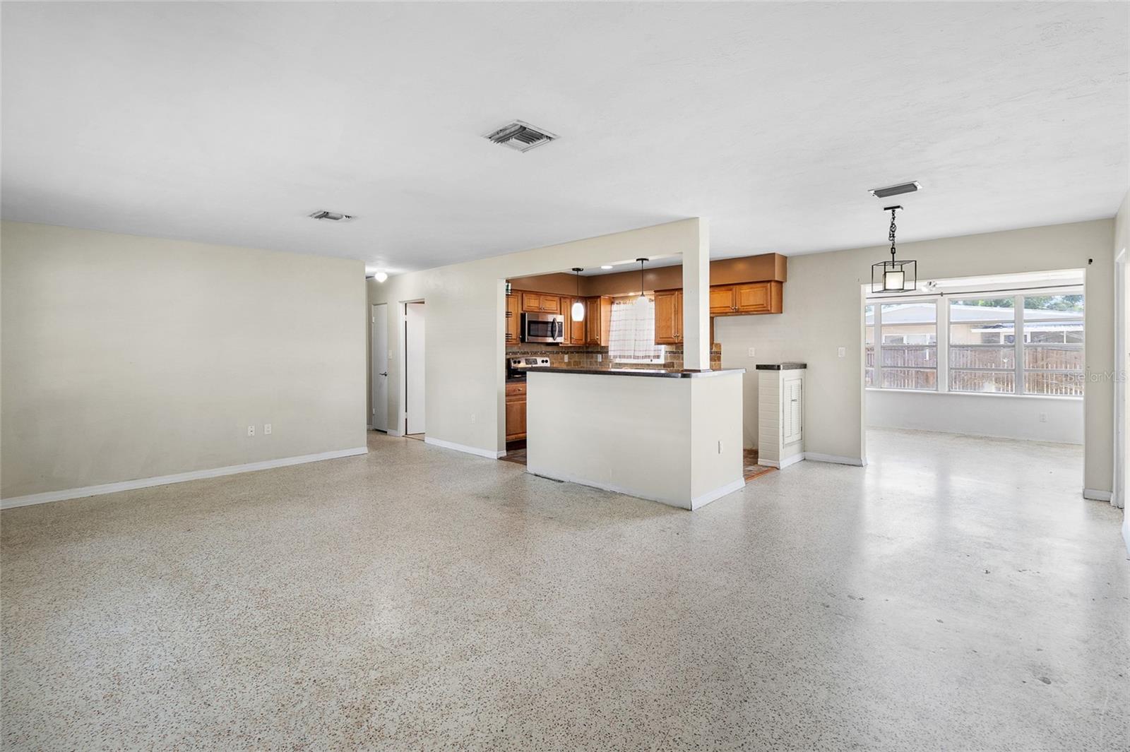 8696 118TH ST, SEMINOLE, FL, 33772