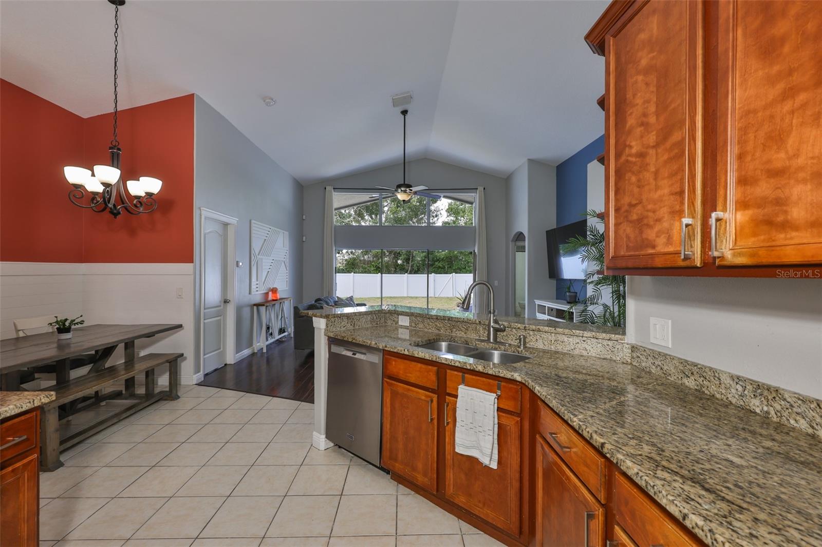7657 NOTTINGHILL SKY DR, APOLLO BEACH, FL, 33572