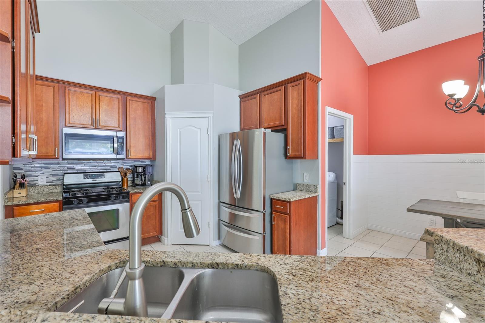 7657 NOTTINGHILL SKY DR, APOLLO BEACH, FL, 33572