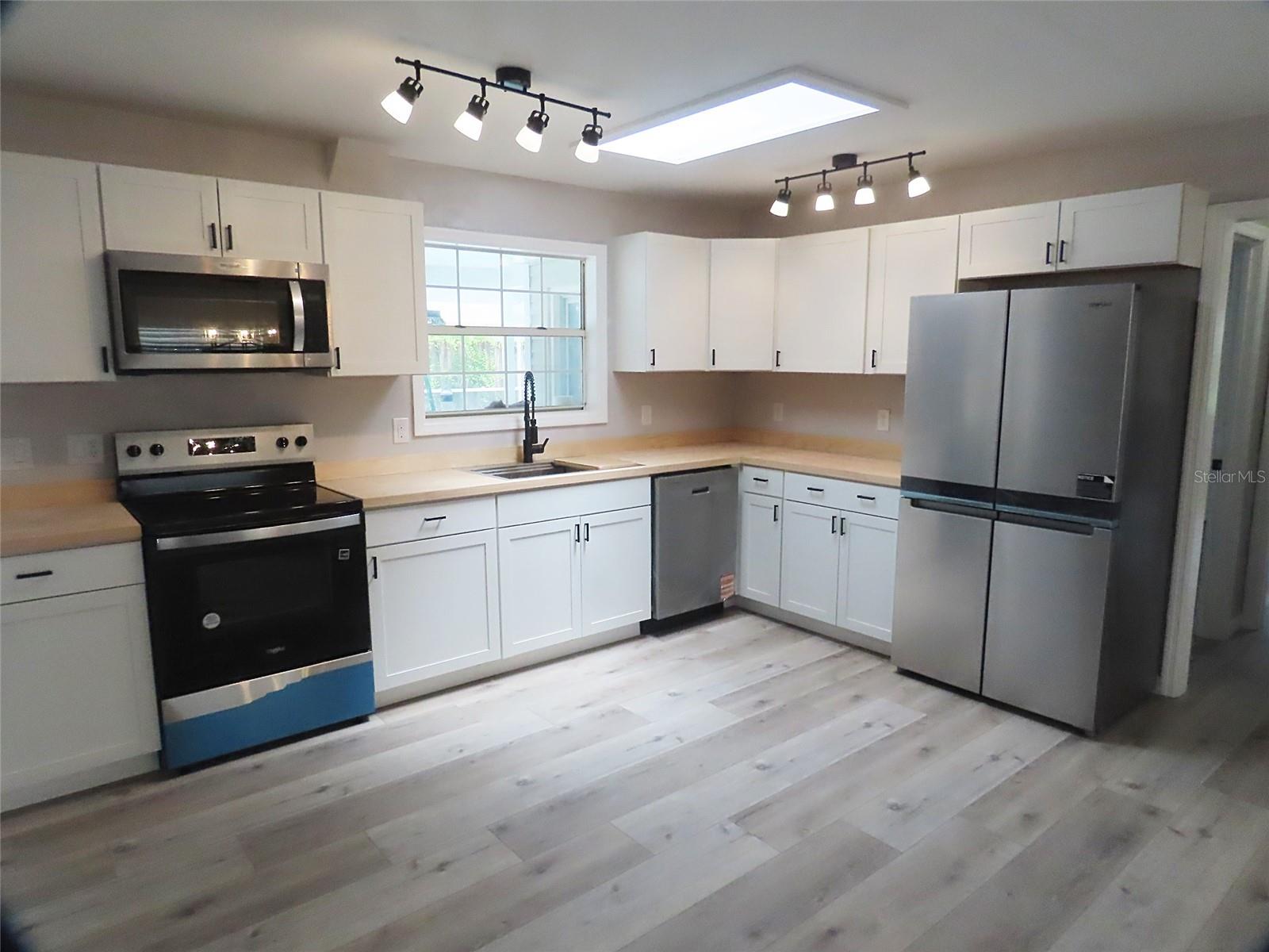 131 LAKE CHARLES RD, DELAND, FL, 32724