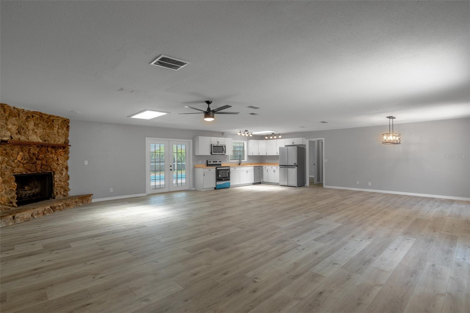 131 LAKE CHARLES RD, DELAND, FL, 32724