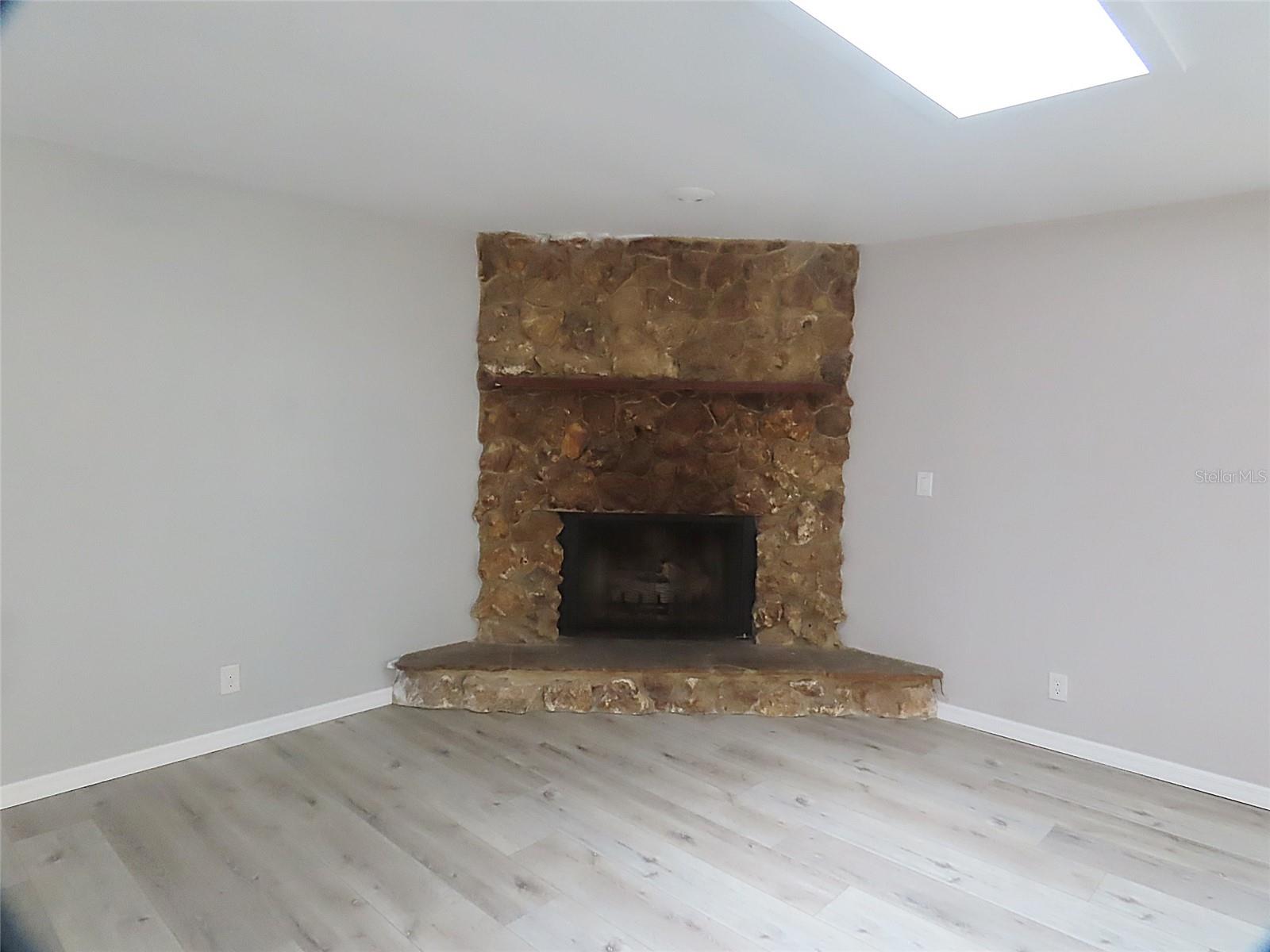 131 LAKE CHARLES RD, DELAND, FL, 32724