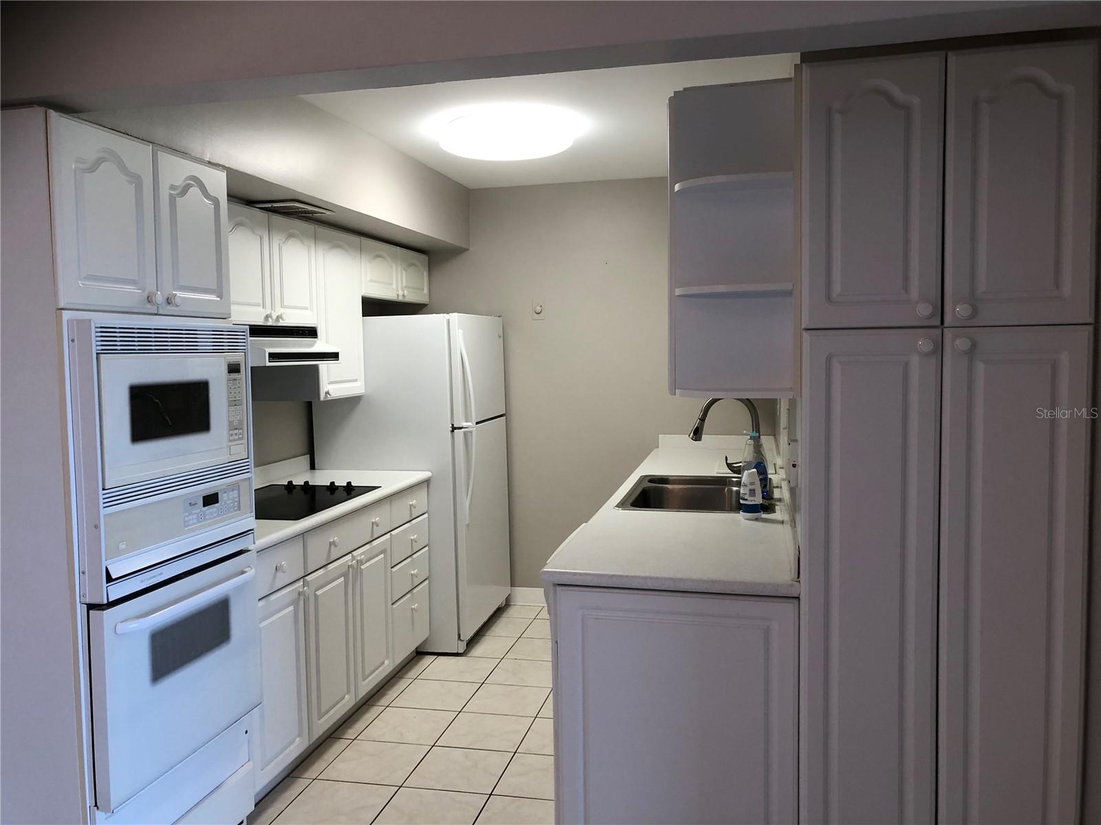 10355 PARADISE BLVD #414, TREASURE ISLAND, FL, 33706