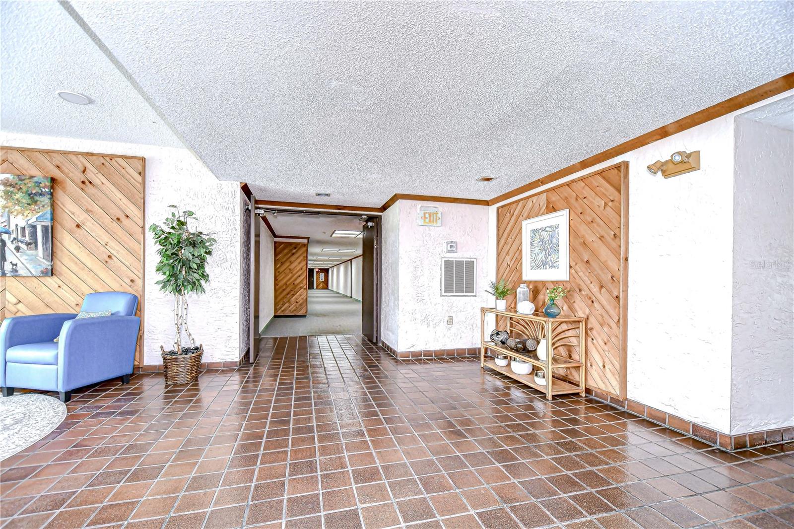 13602 S VILLAGE DR #1309, TAMPA, FL, 33618