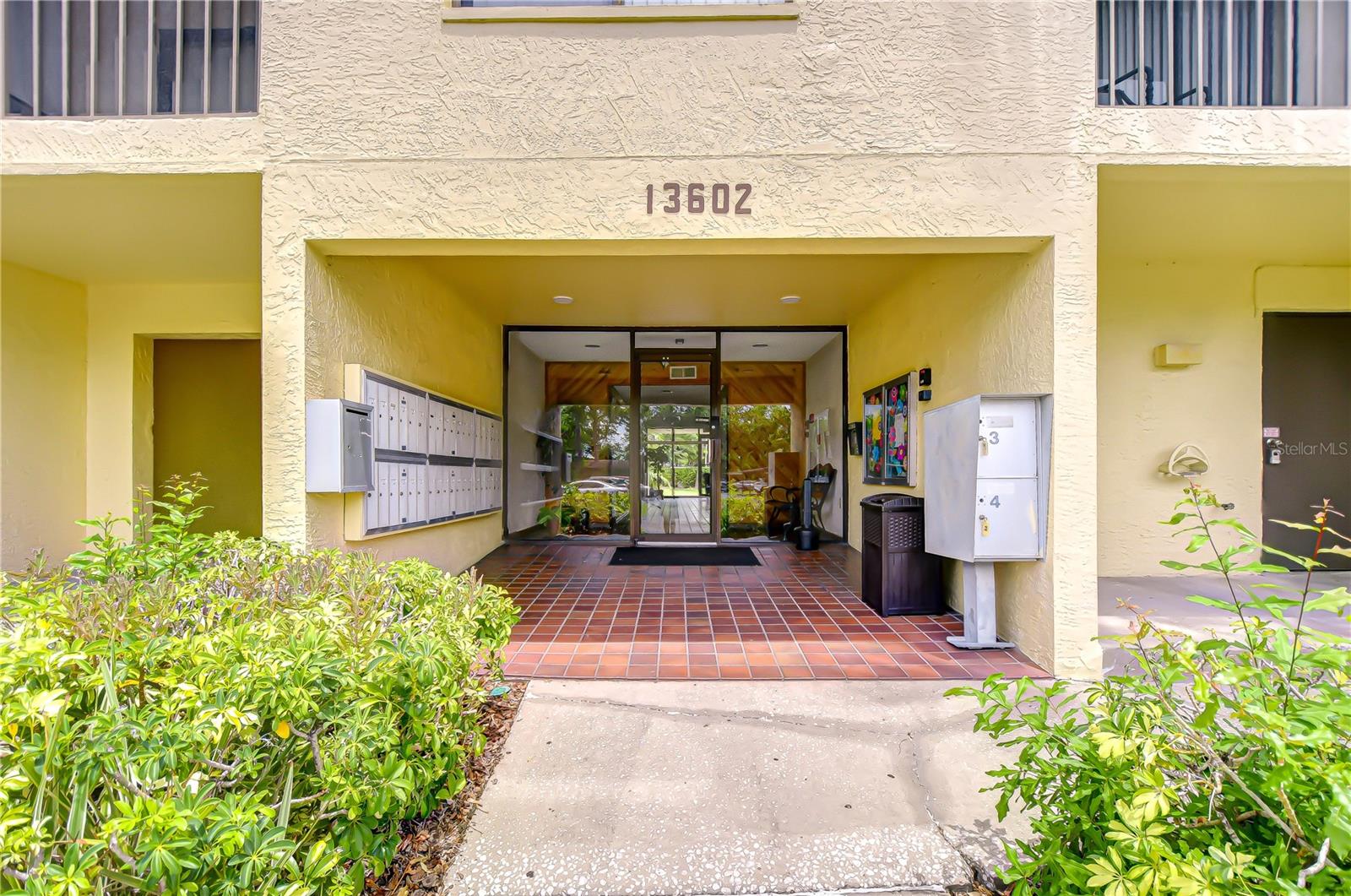 13602 S VILLAGE DR #1309, TAMPA, FL, 33618