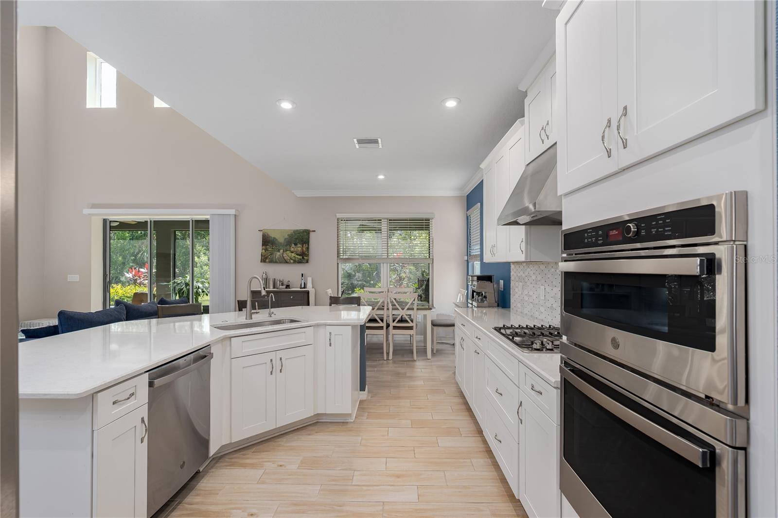 6017 MAIDENSTONE WAY, PALMETTO, FL, 34221