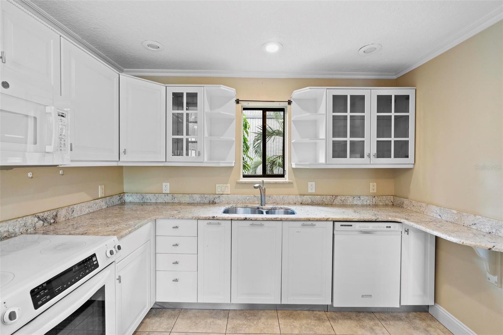 652 LAKE VILLAS DR #D, ALTAMONTE SPRINGS, FL, 32701