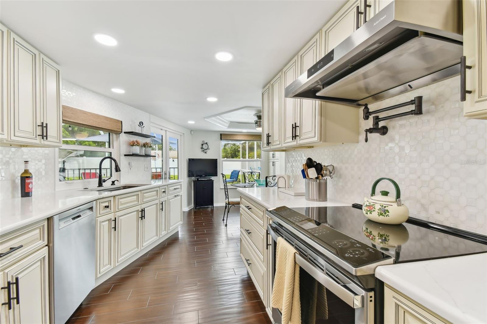 1509 POINSETTIA AVE, TARPON SPRINGS, FL, 34689