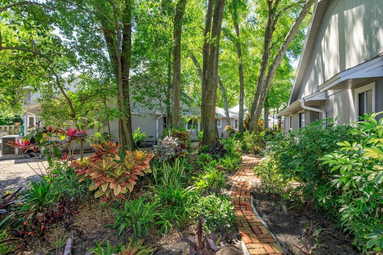 617 RED OAK CIR #121, ALTAMONTE SPRINGS, FL, 32701