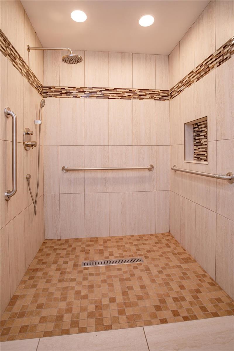 617 RED OAK CIR #121, ALTAMONTE SPRINGS, FL, 32701