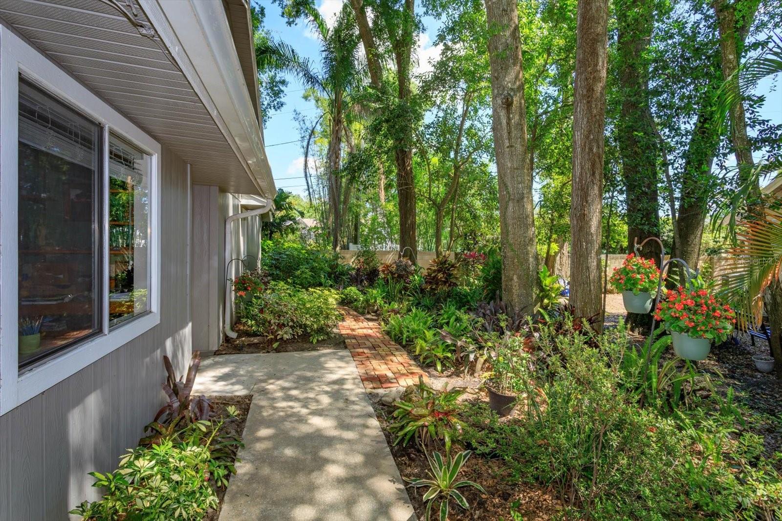 617 RED OAK CIR #121, ALTAMONTE SPRINGS, FL, 32701