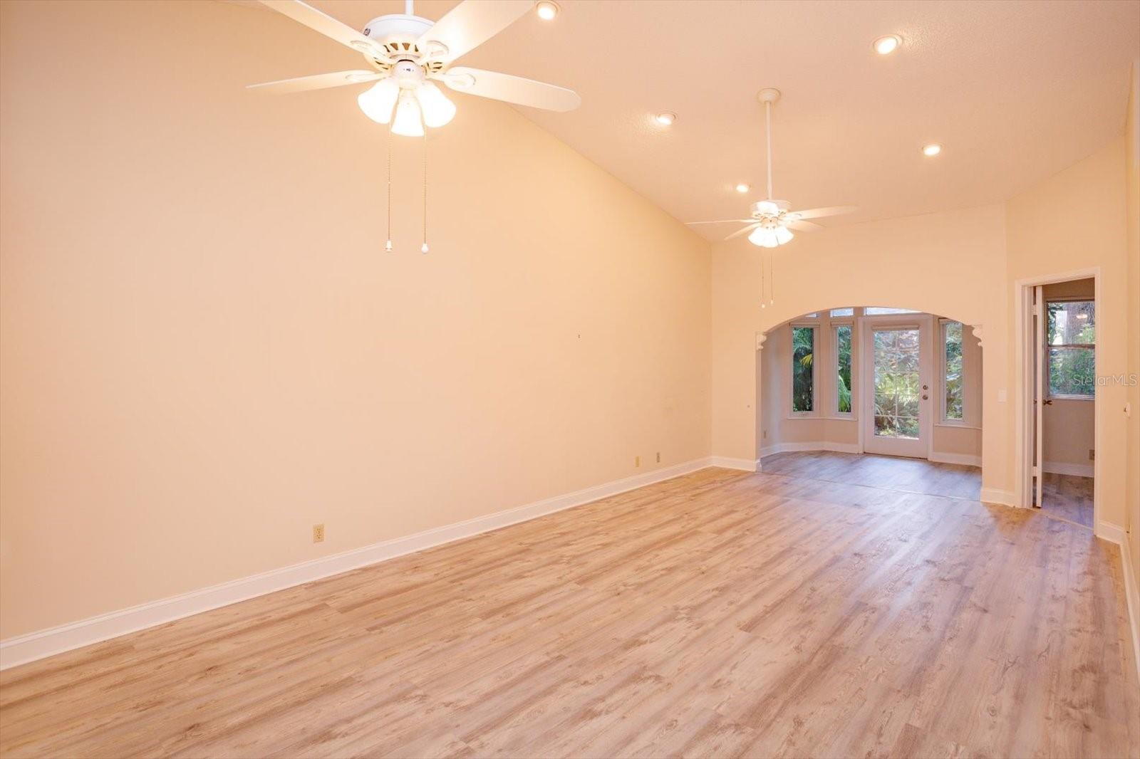 617 RED OAK CIR #121, ALTAMONTE SPRINGS, FL, 32701