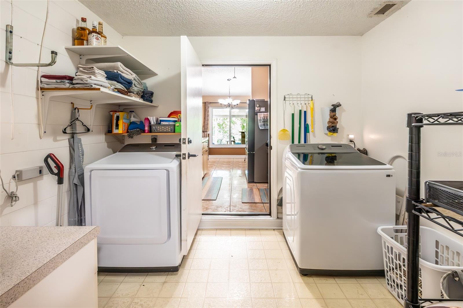 1061 LOWRY AVE, LAKELAND, FL, 33801