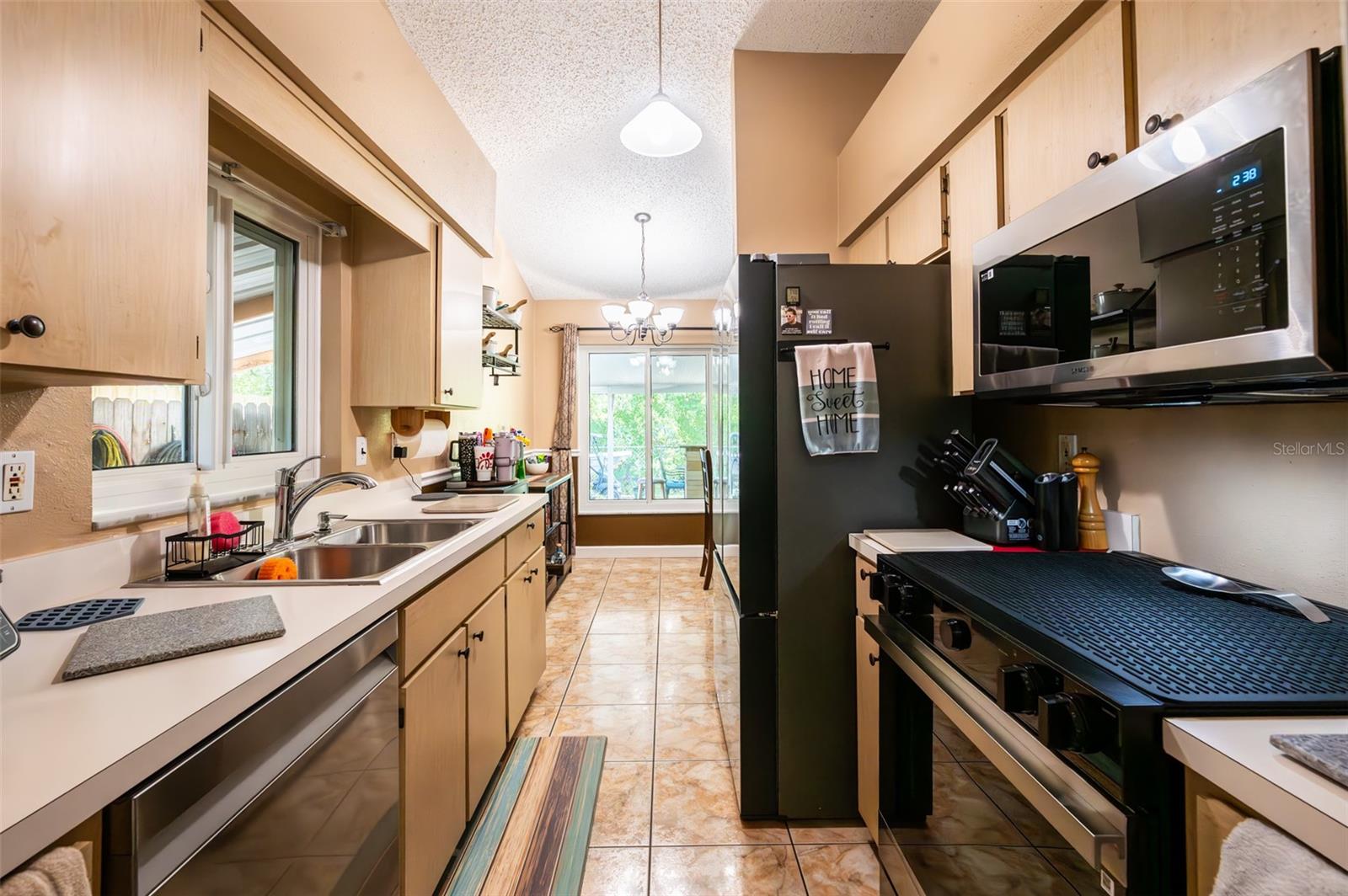 1061 LOWRY AVE, LAKELAND, FL, 33801