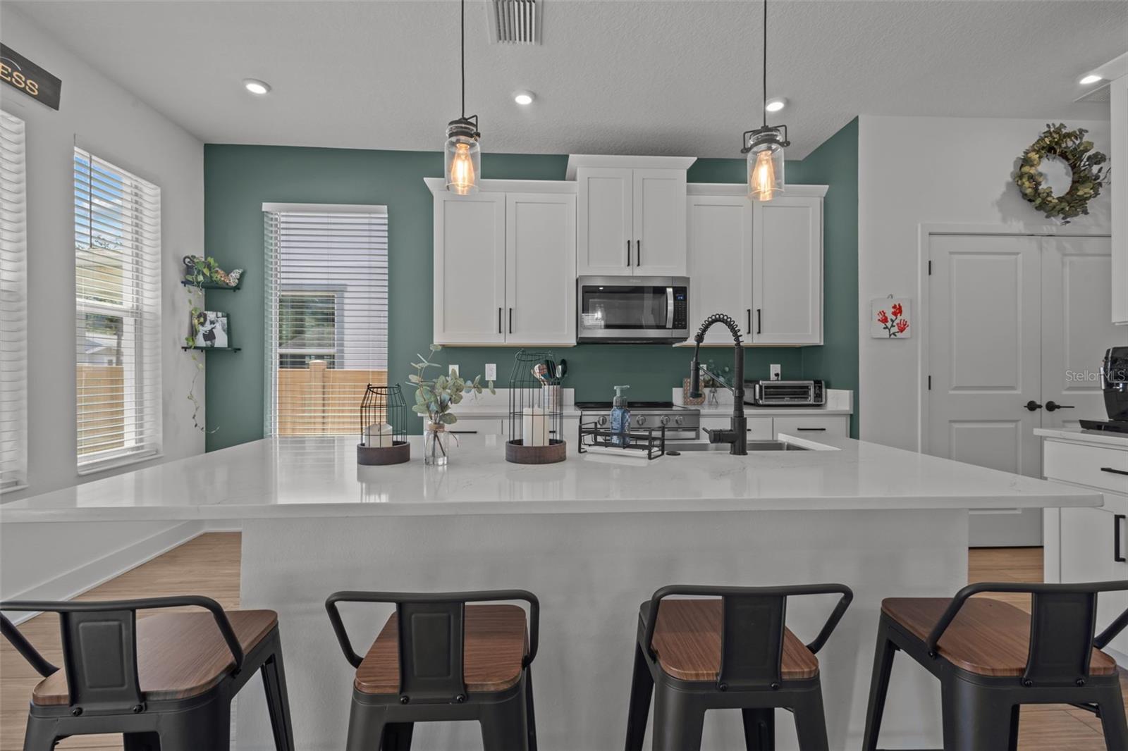 710 W RIVER HEIGHTS AVE, TAMPA, FL, 33603