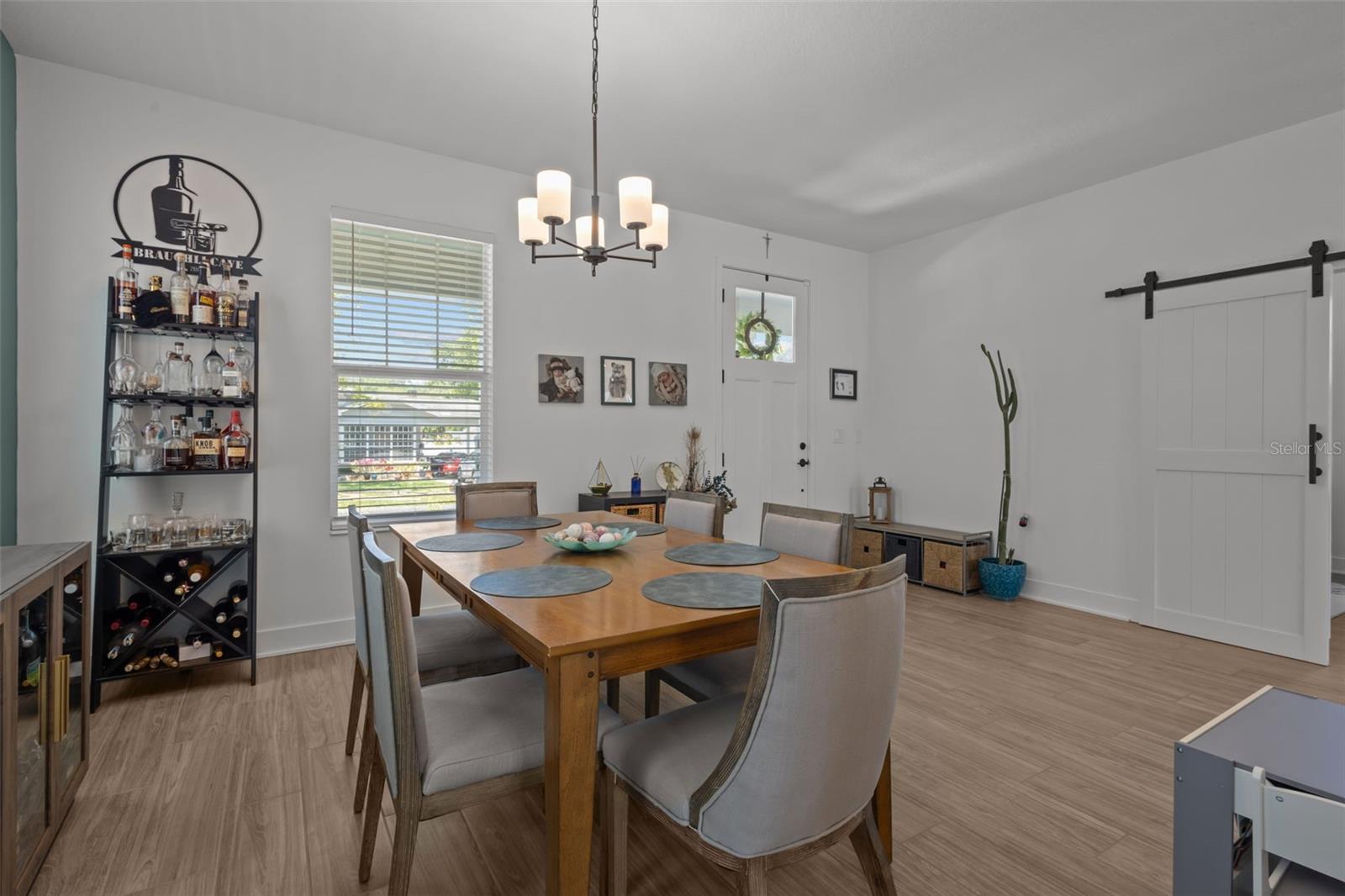 710 W RIVER HEIGHTS AVE, TAMPA, FL, 33603