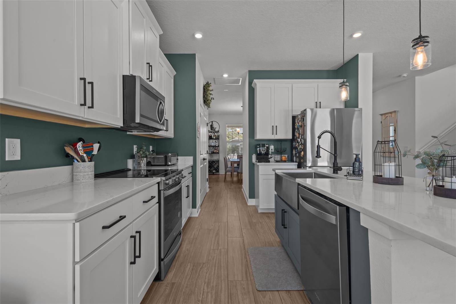 710 W RIVER HEIGHTS AVE, TAMPA, FL, 33603