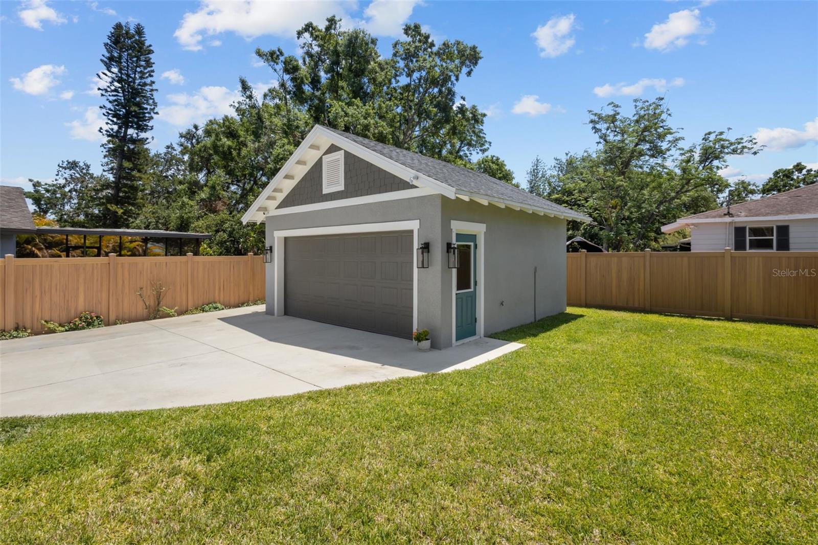 710 W RIVER HEIGHTS AVE, TAMPA, FL, 33603