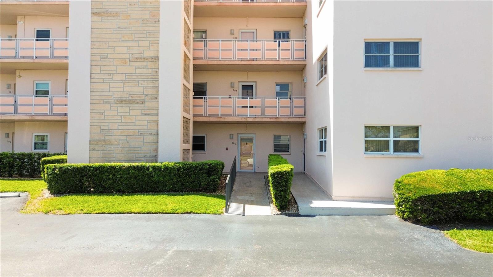 5623 80TH ST N #202, ST PETERSBURG, FL, 33709