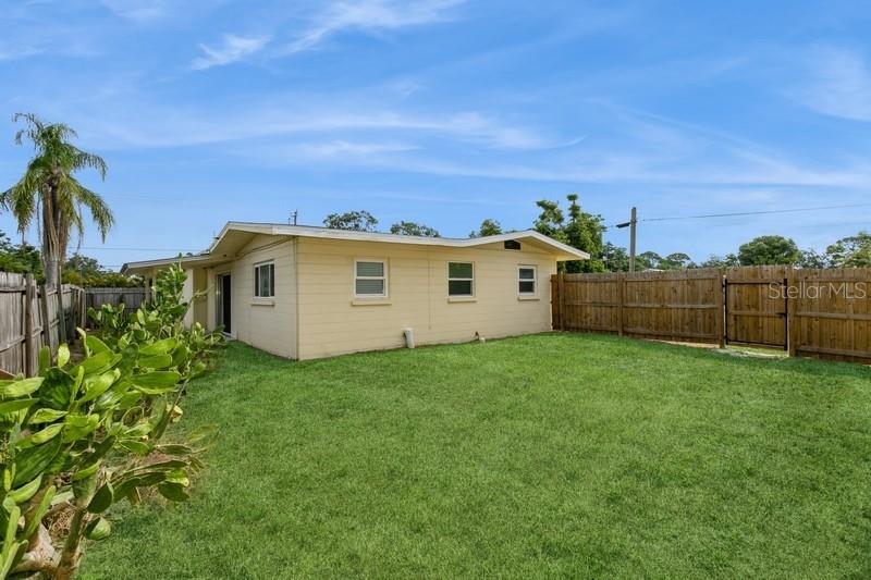 2804 W MARK DR, SARASOTA, FL, 34232